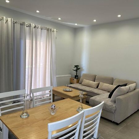 Mimozas Apartment ปอร์โตเฮลี ภายนอก รูปภาพ