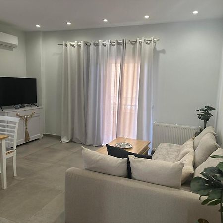 Mimozas Apartment ปอร์โตเฮลี ภายนอก รูปภาพ