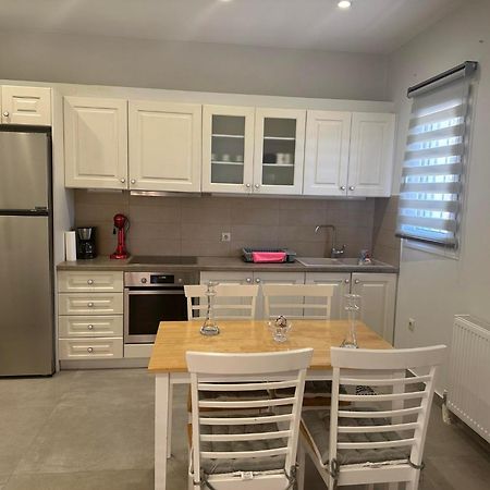 Mimozas Apartment ปอร์โตเฮลี ภายนอก รูปภาพ
