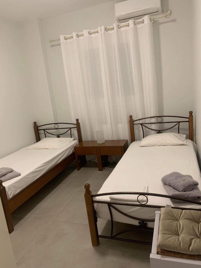 Mimozas Apartment ปอร์โตเฮลี ภายนอก รูปภาพ